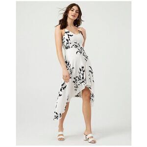 Women Le Chateau Floral Print Pebbled Crêpe V-Neck Black & White Dress S…